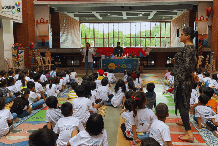 Spark Curiosity in the Classroom with the Power of Wonder Workshops!