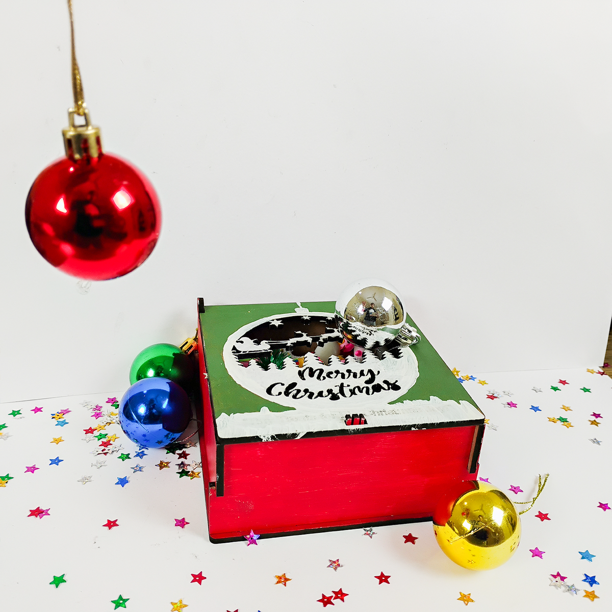 WonderLab Santa Candy Box Kit for Kids | DIY Christmas Craft Activity Kit | STEM & Art Learning Toy | Creative Holiday Gift for Boys & Girls 4+ Years