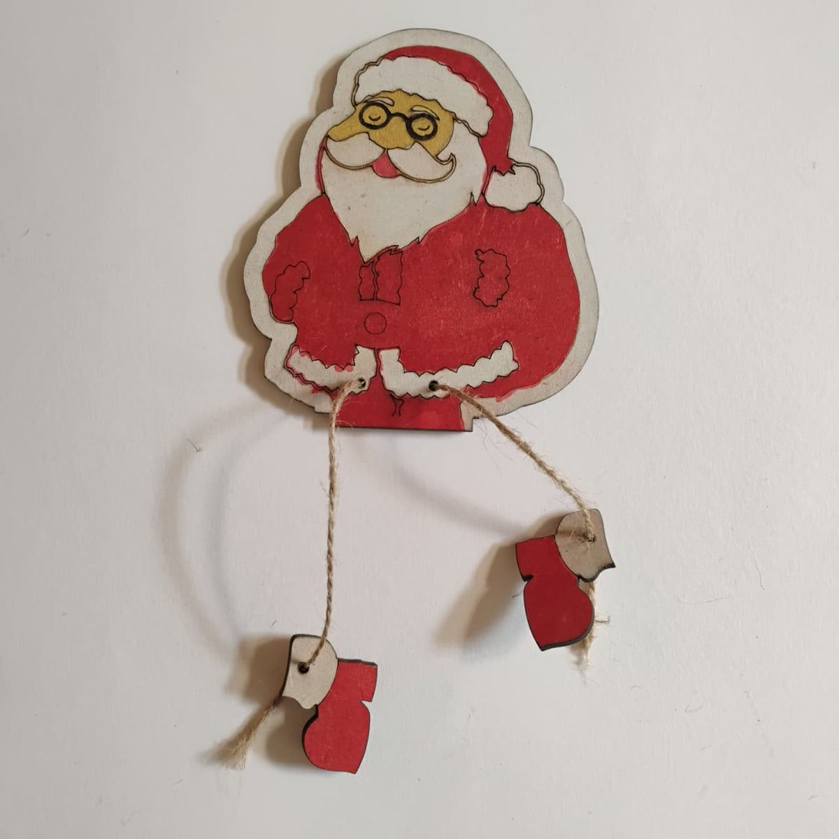 WonderLab Happy Feet Santa Kit for Kids | DIY Christmas Craft Activity Kit | STEM & Art Learning Toy | Creative Holiday Gift for Boys & Girls 3+ Years