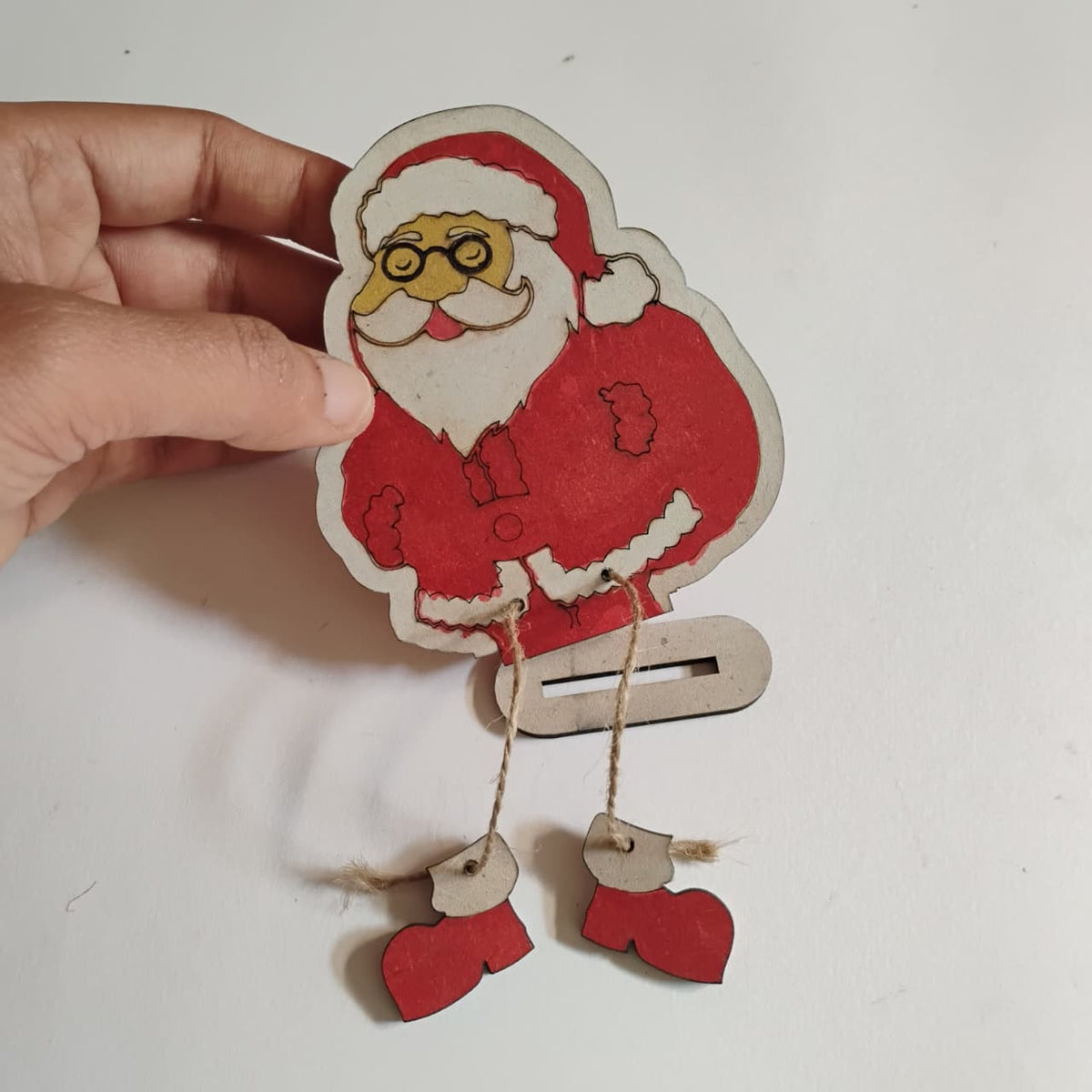WonderLab Happy Feet Santa Kit for Kids | DIY Christmas Craft Activity Kit | STEM & Art Learning Toy | Creative Holiday Gift for Boys & Girls 3+ Years